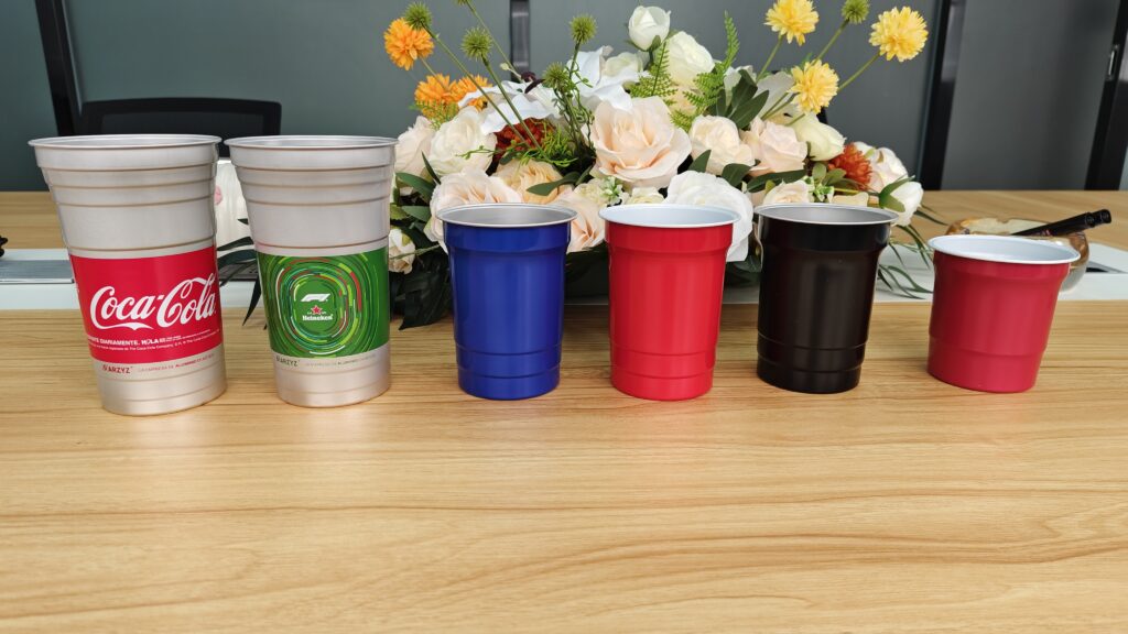 Vasos desechables de aluminio de todos los tamaños y colores