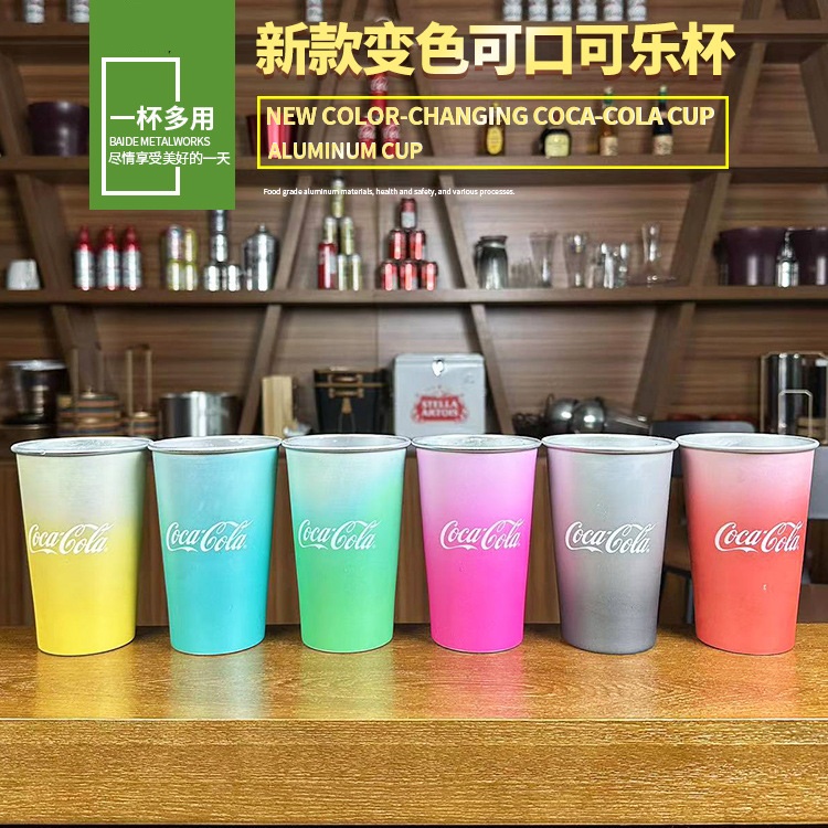 vasos de aluminio que cambian de color