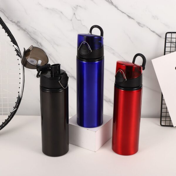 Botella deportiva de aluminio en 3 colores.