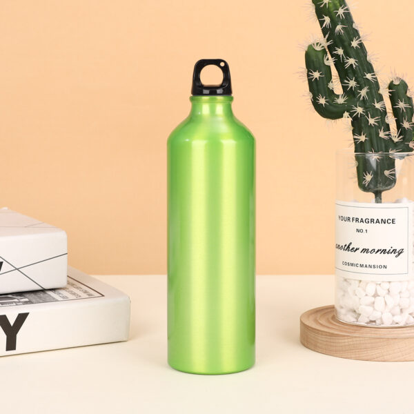 botellas de agua de aluminio verde