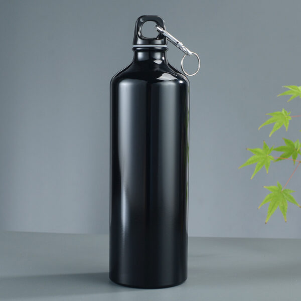 Botella de agua de aluminio de 1 litro en color negro brillante