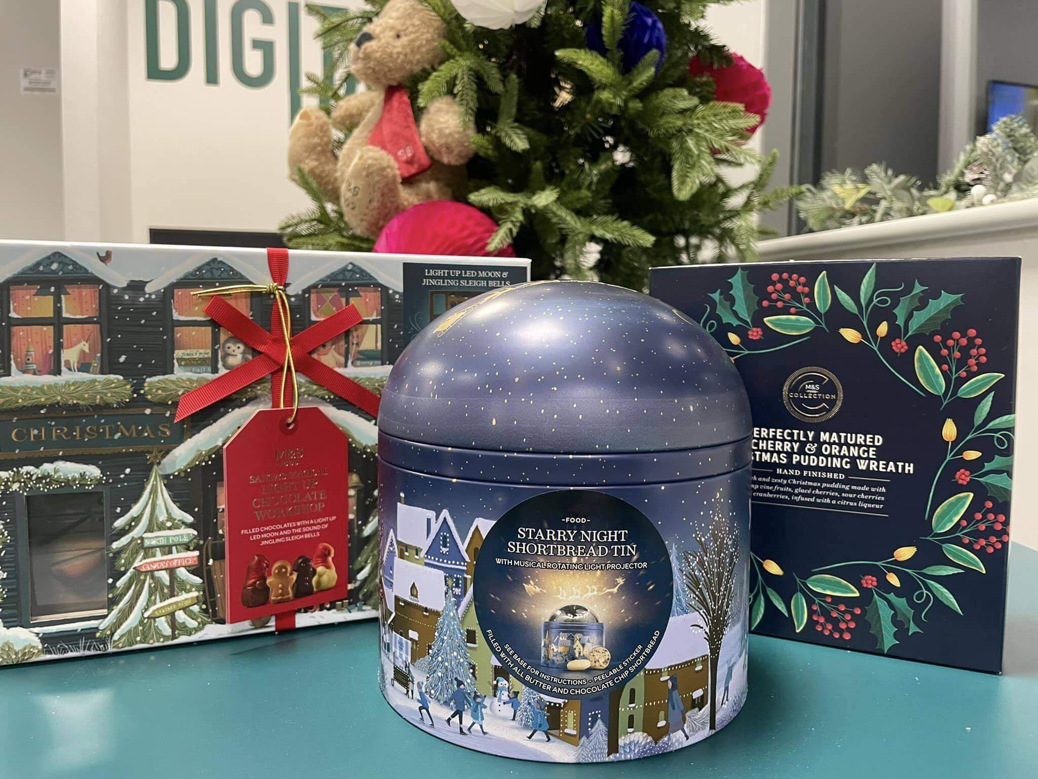 Latas Redondas Personalizadas Con Dulces Navidenos